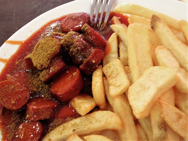 カリーヴルスト (Currywurst)